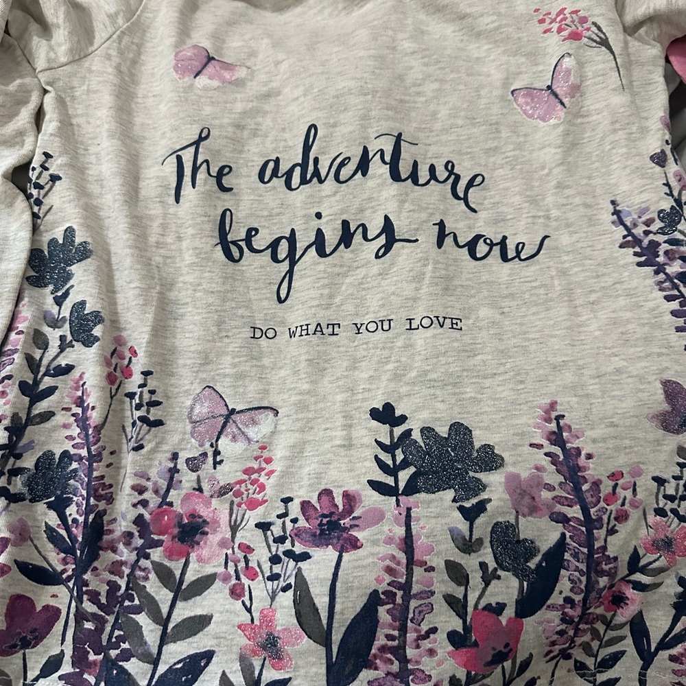 Long sleeve flower long sleeve shirt